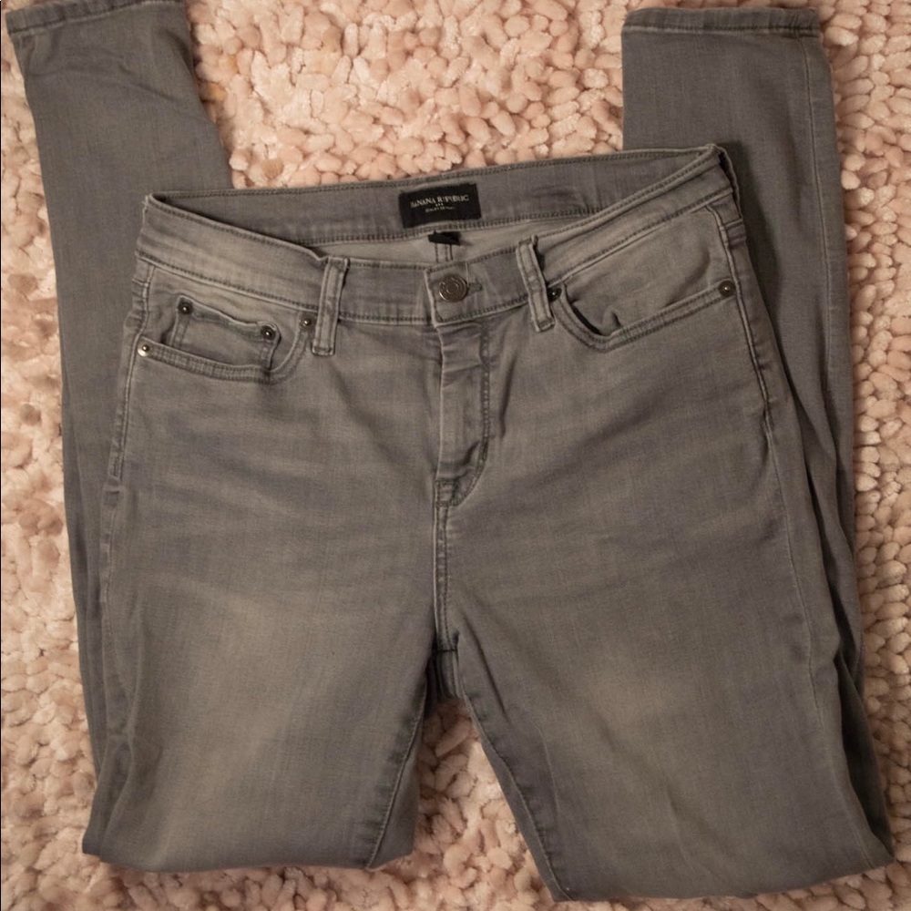 Grey skinny jeans